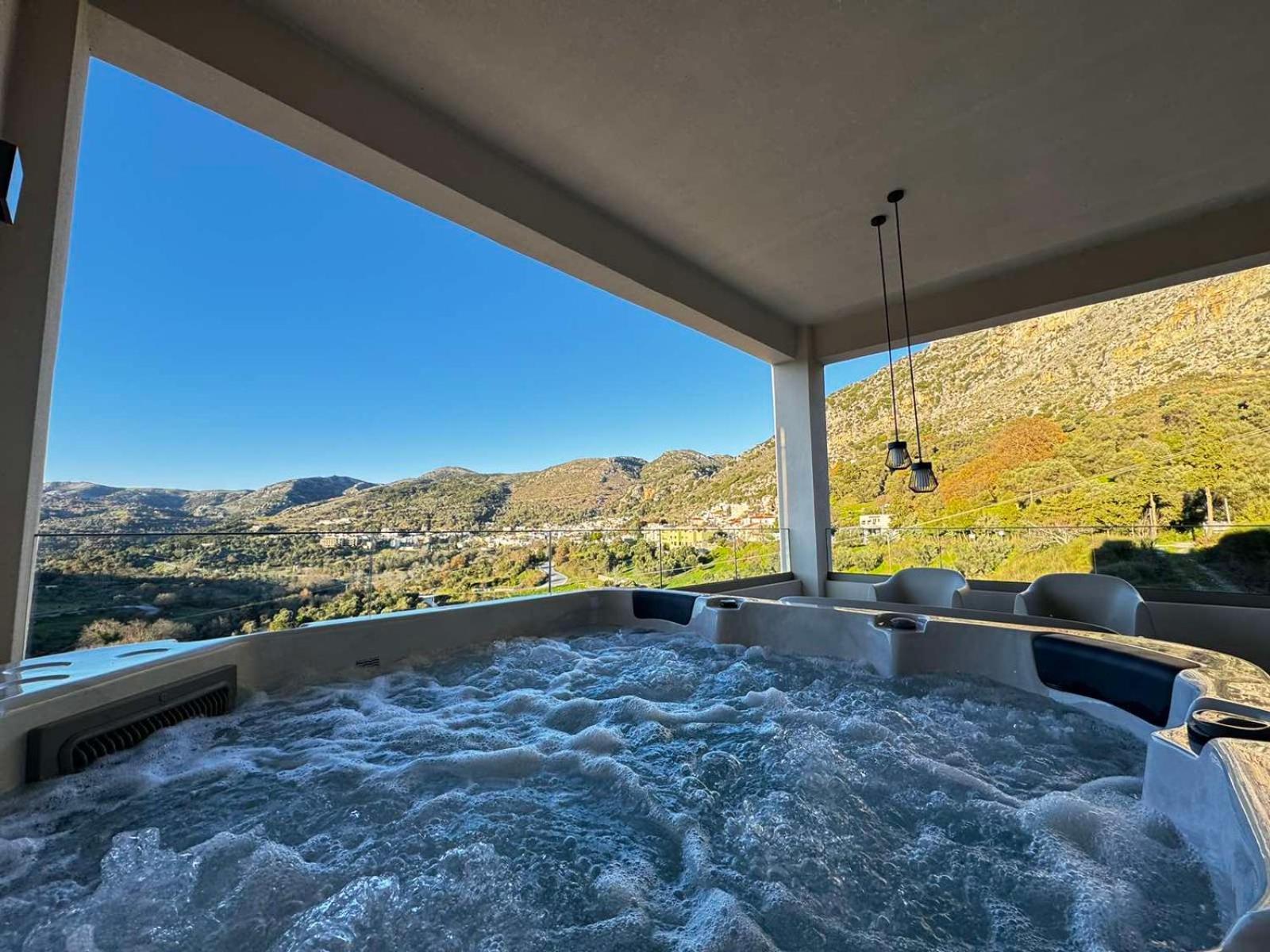 Panorama Luxury Suites Spilion Bagian luar foto